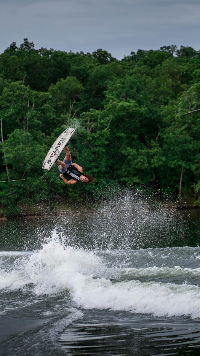 Tootsie Roll (Front roll with a backside 180)